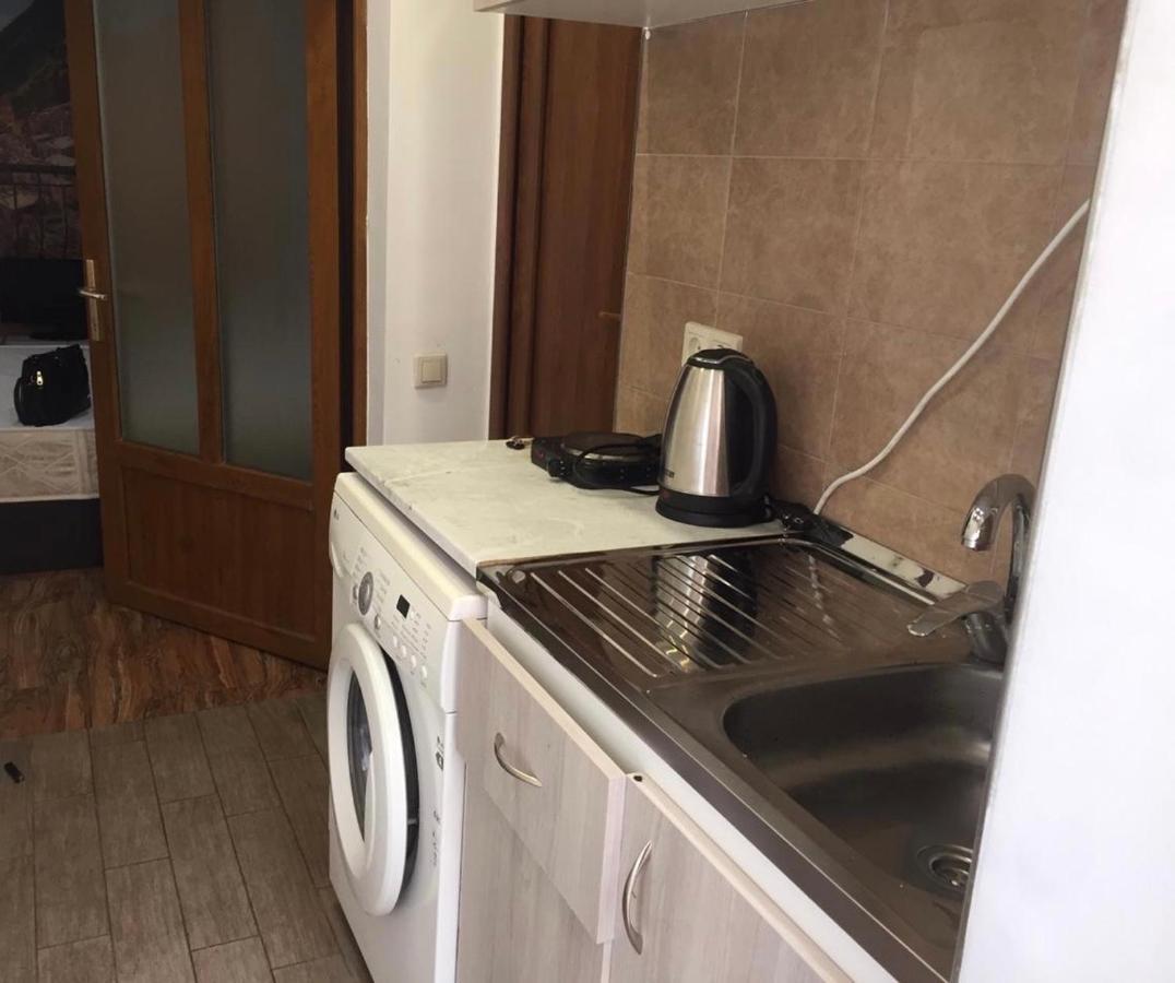 Studio apartment near republic Square Erevan Esterno foto